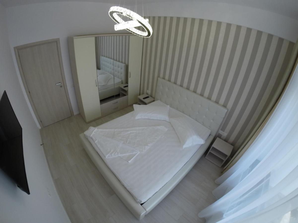 911 Cazare Mamaia Buitenkant foto