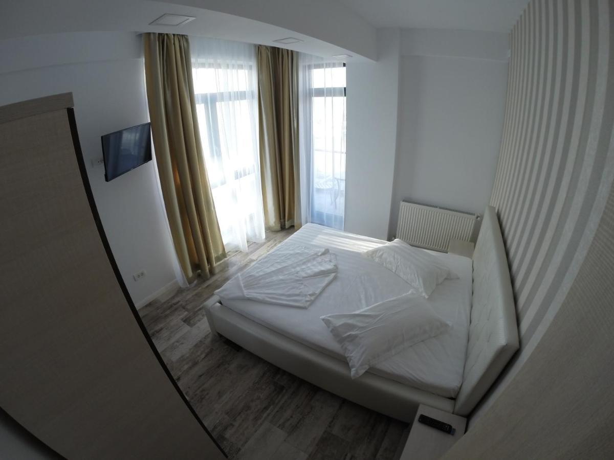 911 Cazare Mamaia Buitenkant foto